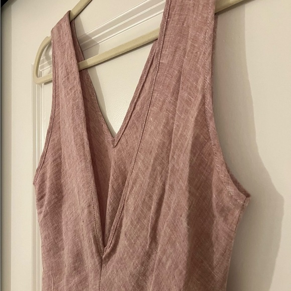 Premium Linen Maxi Dress (purle, V-neckline and back) - Picture 4 of 9
